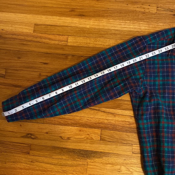 Vintage Men’s Pendleton Flannel - Picture 7 of 10